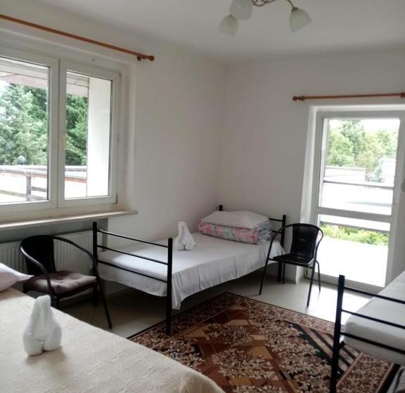 اتاق استاندارد چهار تخته, Eva Haus