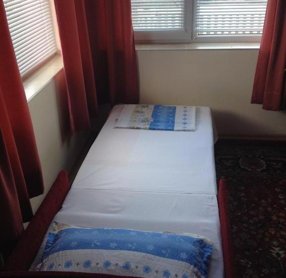 스탠다드 트리플 룸 가든 전망, Guest Rooms Kamberovi