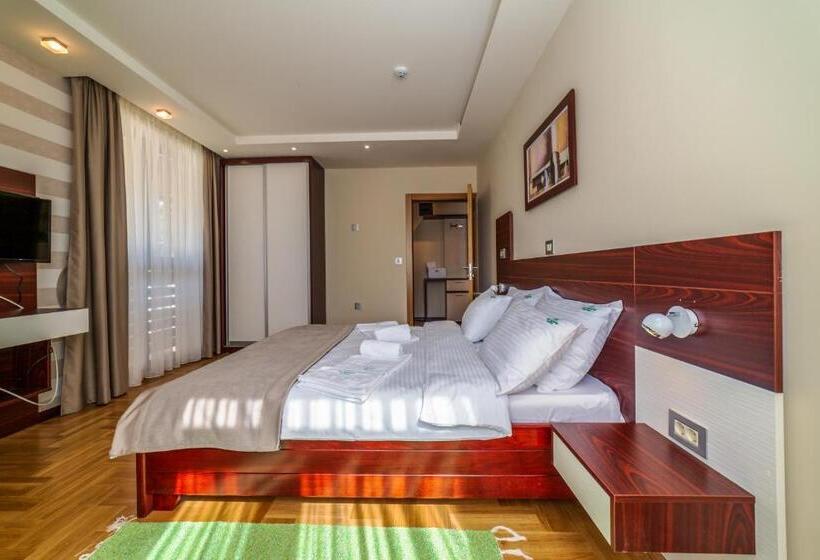 شقة غرفة نوم واحدة مزودة بشُرفة, Vila Valentina