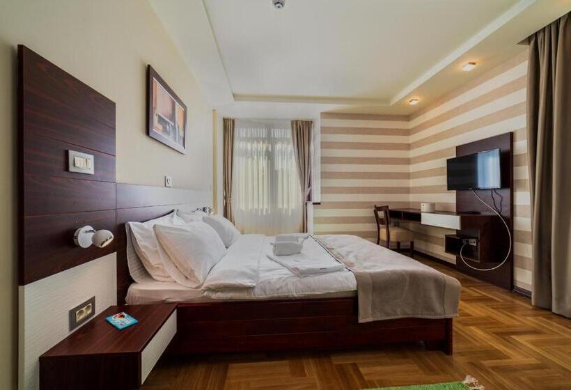 شقة غرفة نوم واحدة مزودة بشُرفة, Vila Valentina