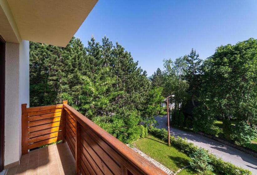 شقة غرفة واحدة, Vila Valentina