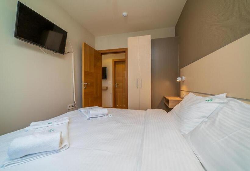 شقة غرفة واحدة, Vila Valentina