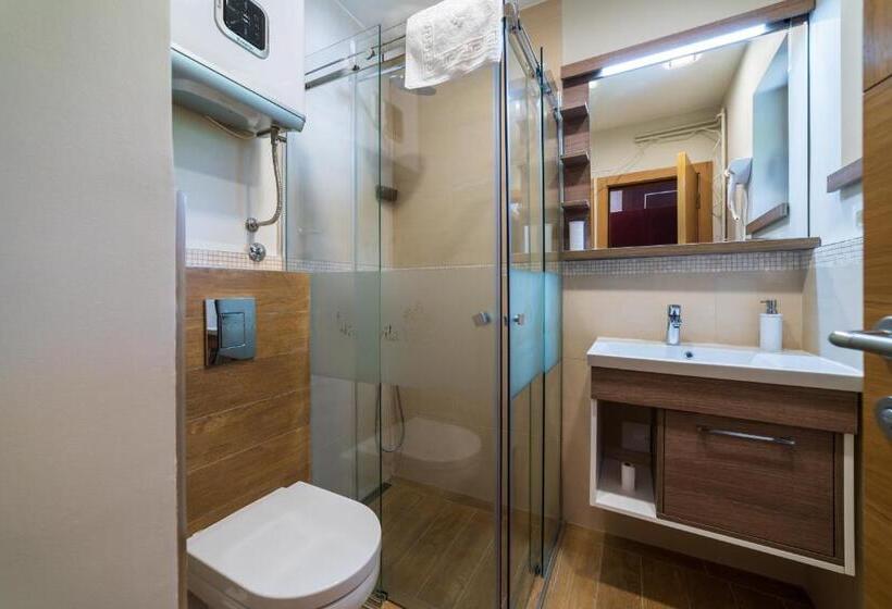 إستوديو قياسى, Vila Valentina