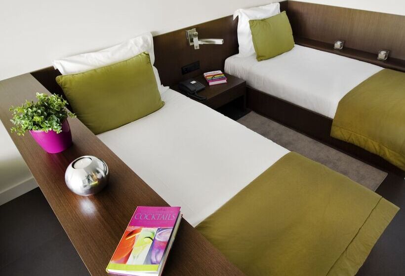 スタンダードスタジオ, Aqualuz Troia Rio by The Editory