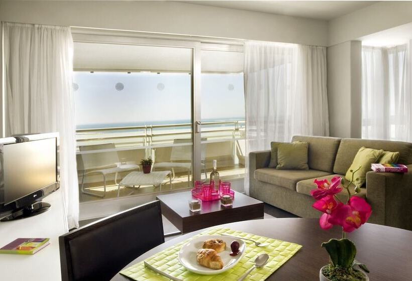 海の見えるスタンダードスタジオ, Aqualuz Troia Rio by The Editory