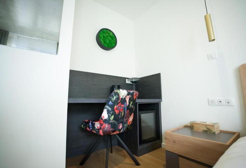 Номер Стандарт, Arrow