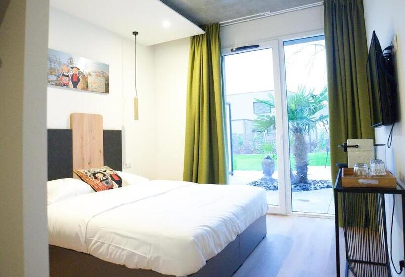 Номер Стандарт, Arrow