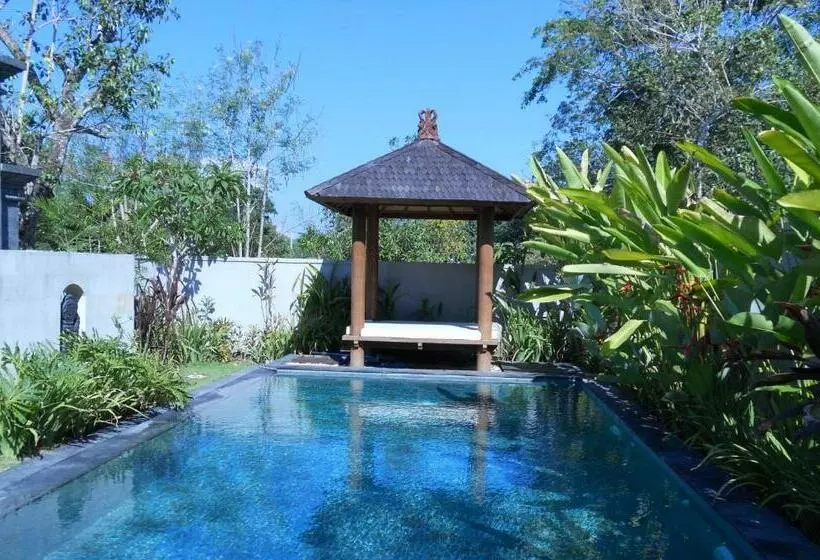 Villa 2 Makuuhuonetta, Avisara Villa & Suite