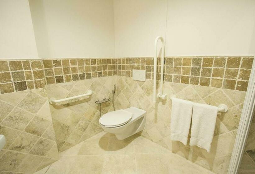 سوییت جونیور لوکس, Arezzo Asc