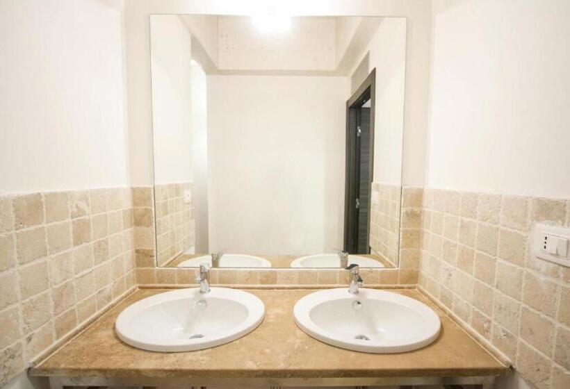 Camera Familiare, Arezzo Asc