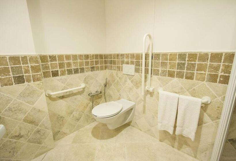 سوییت لوکس, Arezzo Asc