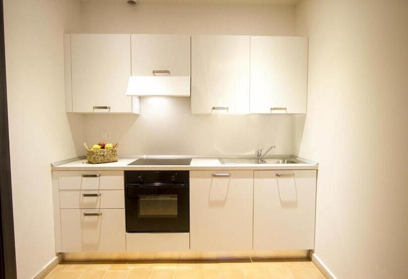 سوییت لوکس, Arezzo Asc