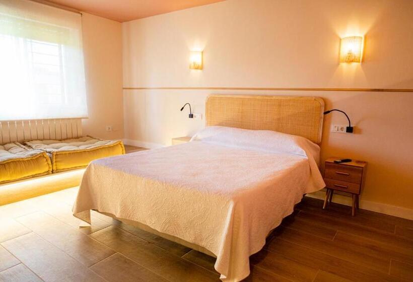 デラックススイート, Hospedaje Villa Pilar