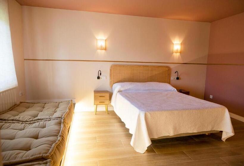 デラックススイート, Hospedaje Villa Pilar