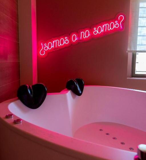 デラックススイート, Hospedaje Villa Pilar