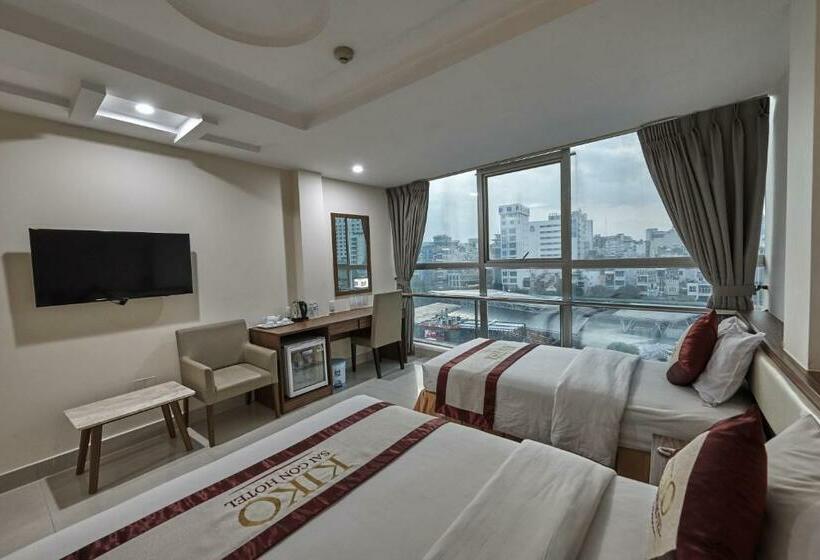 اتاق استاندارد سه نفره, Kim Khoi