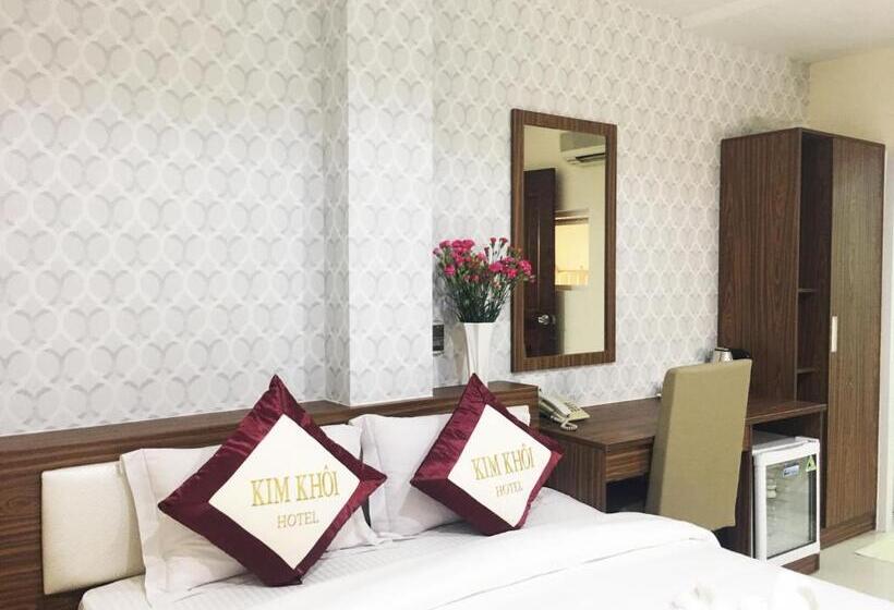 اتاق استاندارد, Kim Khoi