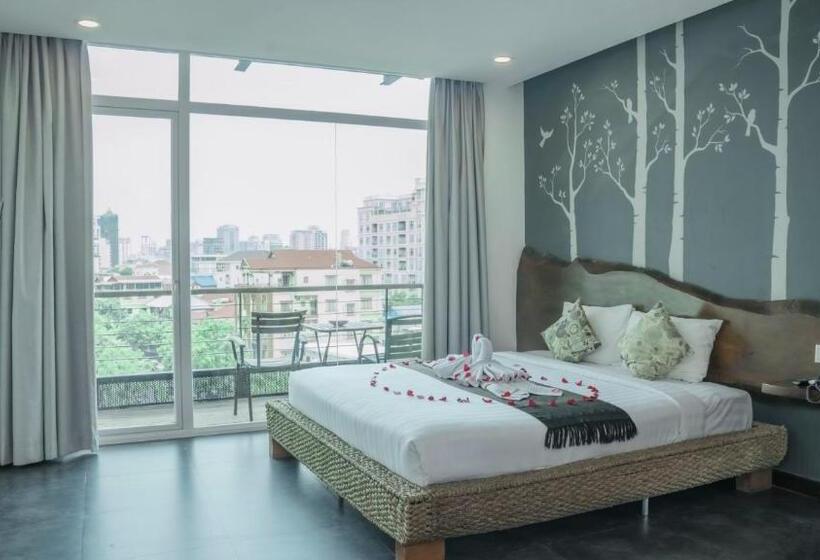 اتاق پریمیوم با بالکن, Monsoon Bassac