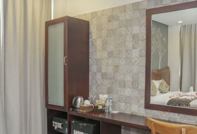 اتاق لوکس با بالکن, Monsoon Bassac