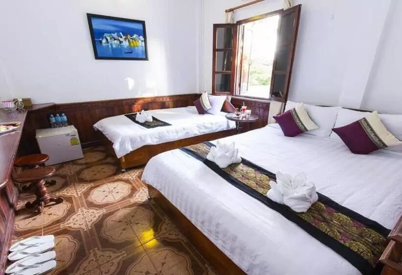 اتاق سوپریور سه تخته, Moon S House Luangprabang
