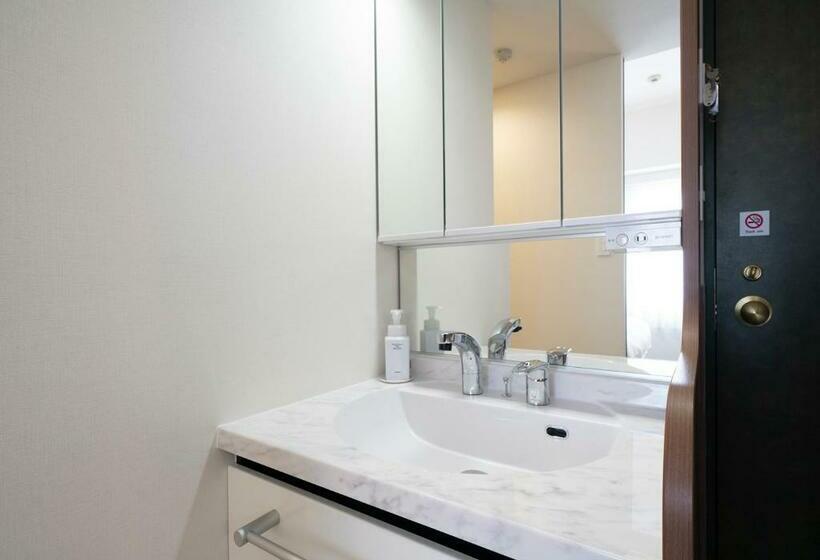 컴포트 룸, Nagoya B S