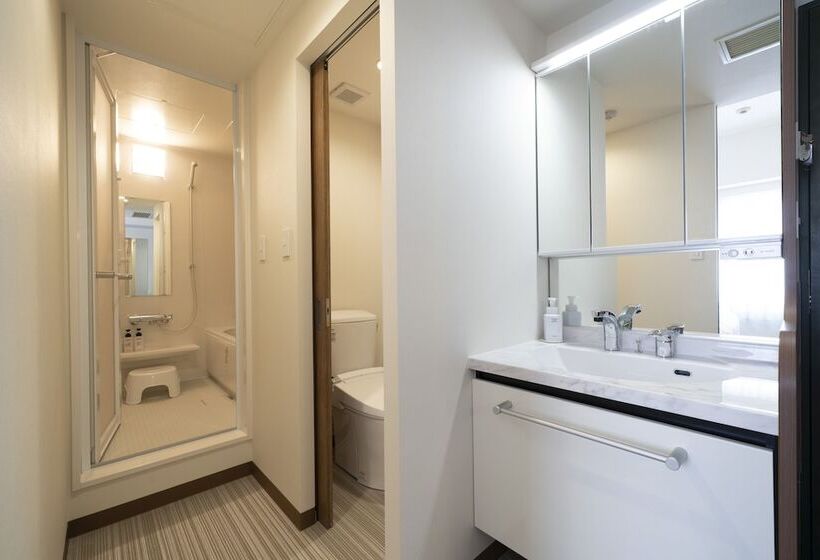 컴포트 룸, Nagoya B S