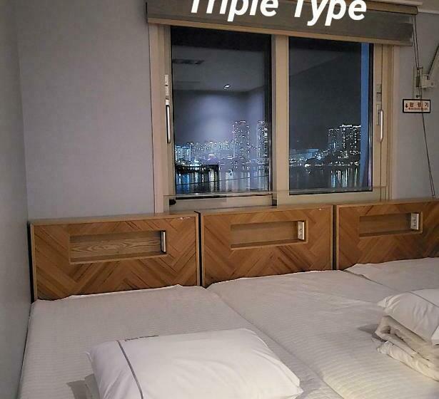Quarto Triplo Estandar, Sea Star Hostel Yeosu