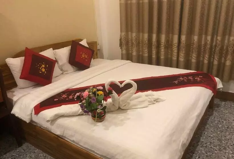 اتاق لوکس سه تخته, Nocknoy Lanexang Guesthouse
