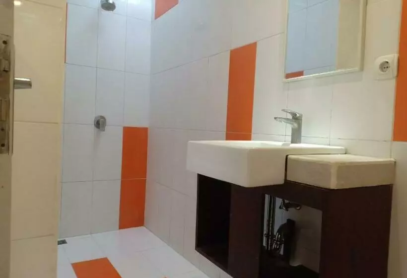 اتاق استاندارد با چشم‌انداز استخر, Villa Phyphy
