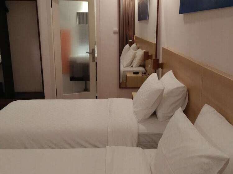 标准间带游泳池, Villa Phyphy