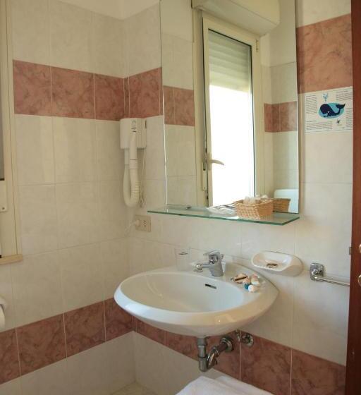 スタンダードルーム, Giuliana