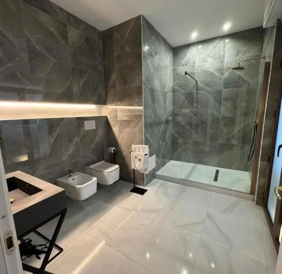 آپارتمان 2 خوابه, Marmur Luxury Room