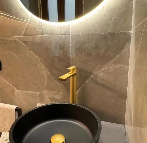 آپارتمان 2 خوابه, Marmur Luxury Room