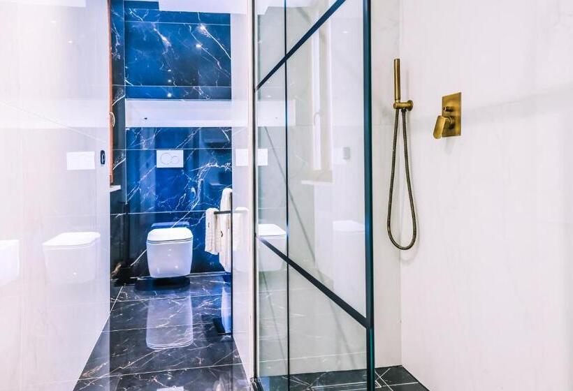 اتاق استاندارد با تخت بزرگ, Marmur Luxury Room