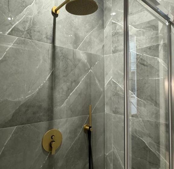 اتاق استاندارد با تخت بزرگ, Marmur Luxury Room