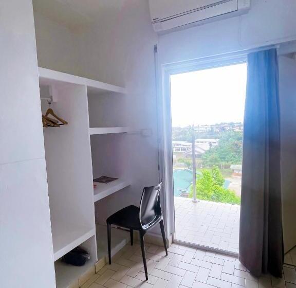 اتاق استاندارد با بالکن, Coconut Palms Resort & Diamond Casino