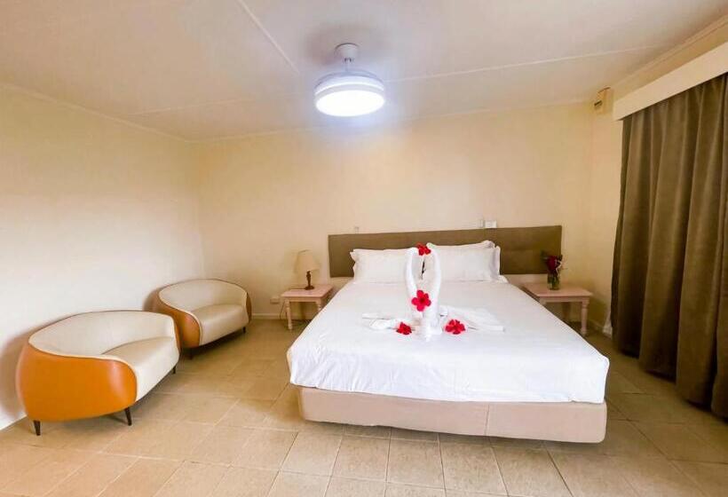 سوییت با چشمانداز باغ, Coconut Palms Resort & Diamond Casino