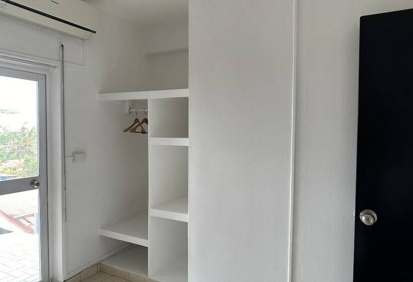 اتاق لوکس, Coconut Palms Resort & Diamond Casino