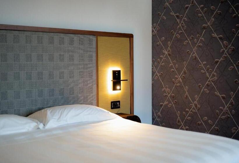 带大床的高级房间, Lo Stemma Luxury Boutique