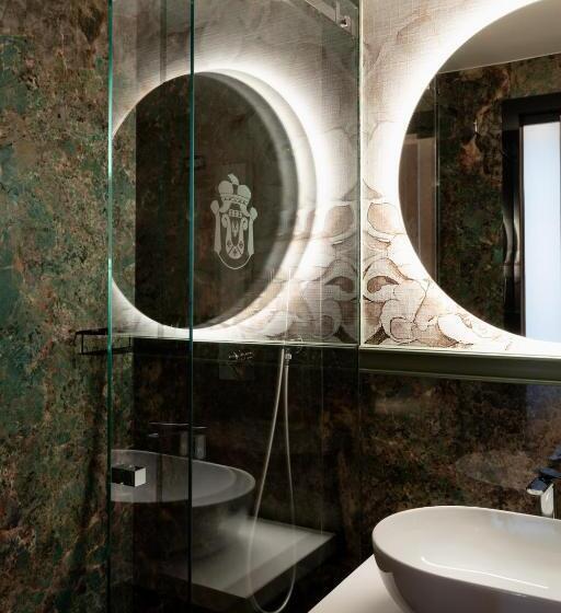 小型套房带阳台, Lo Stemma Luxury Boutique