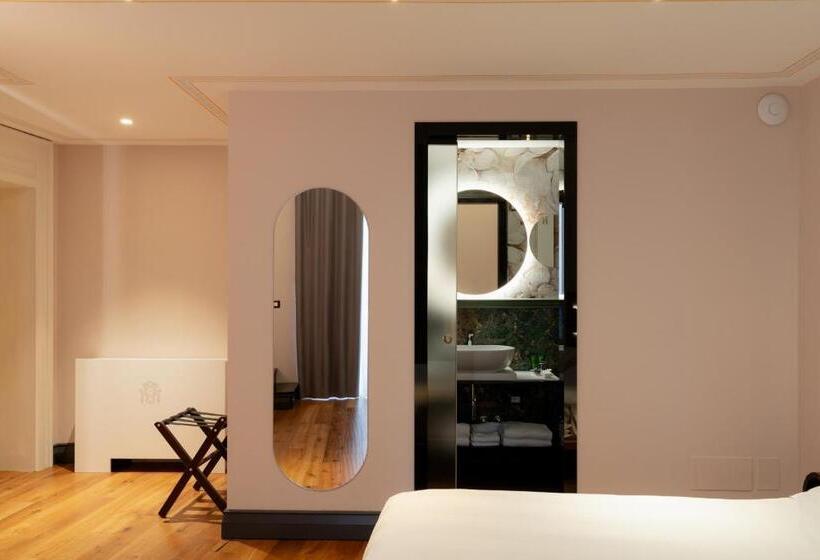 小型套房带阳台, Lo Stemma Luxury Boutique