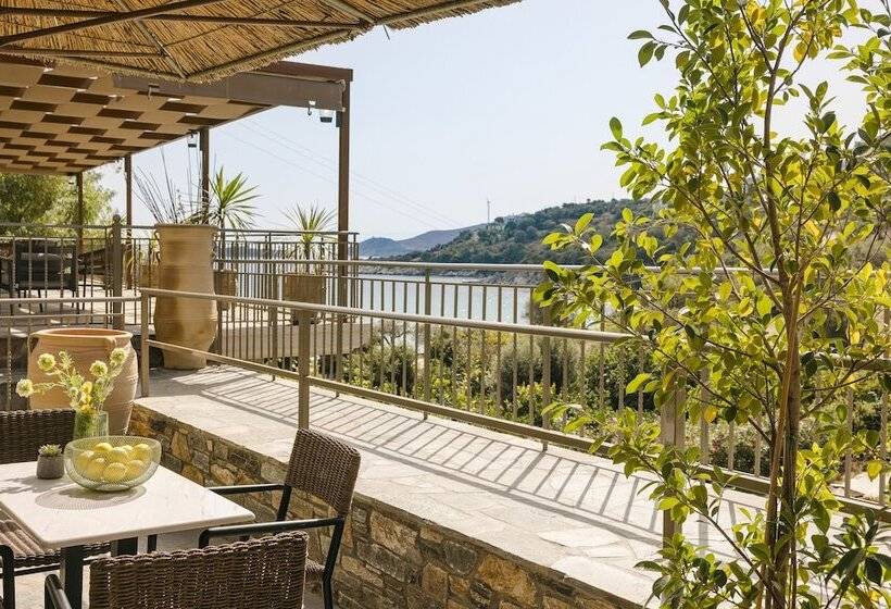 סוויטת סופריור, Paramithenio Village Beach Resort & Spa