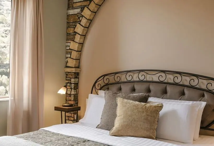 Deluxe Suite Sea View, Paramithenio Village Beach Resort & Spa