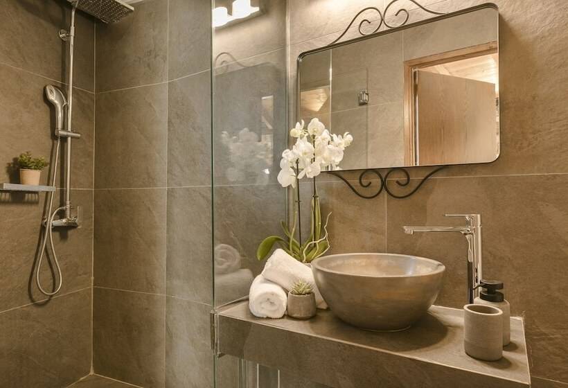 סוויטת פרמיום עם נוף לים, Paramithenio Village Beach Resort & Spa