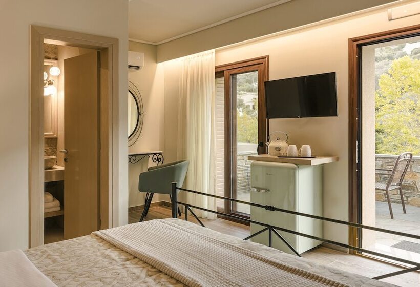 חדר דלוקס צדדי נוף לים, Paramithenio Village Beach Resort & Spa