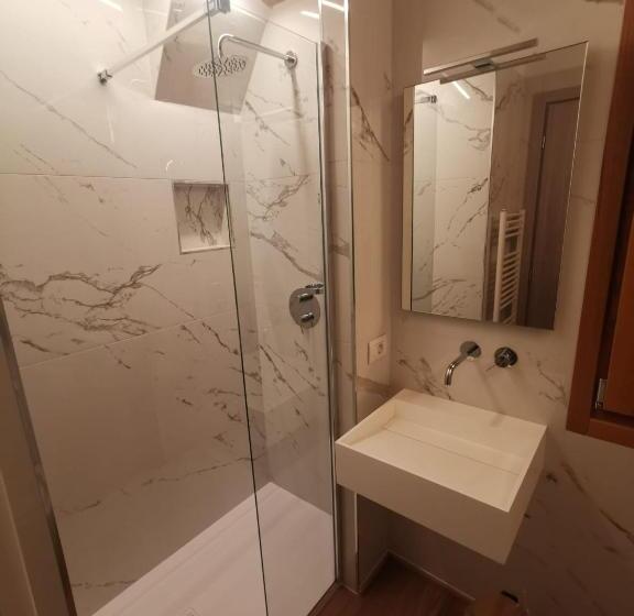 جناح مطلّ علي الجبل, B&b Passo Del Cerreto