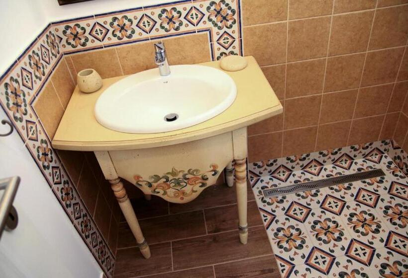 标准间带山景, Pastel Chalet