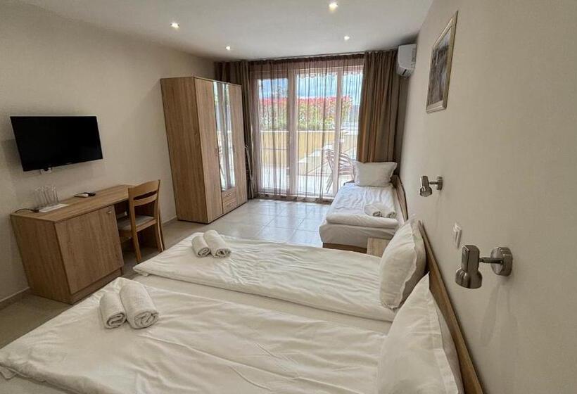 3 Bett Economy Zimmer, семеен хотел сирена