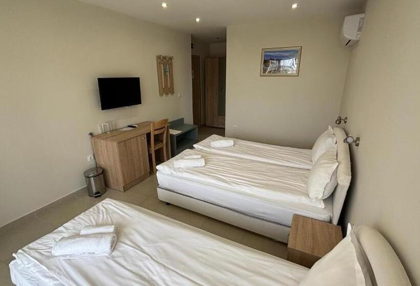 3 Bett Deluxe Zimmer, семеен хотел сирена