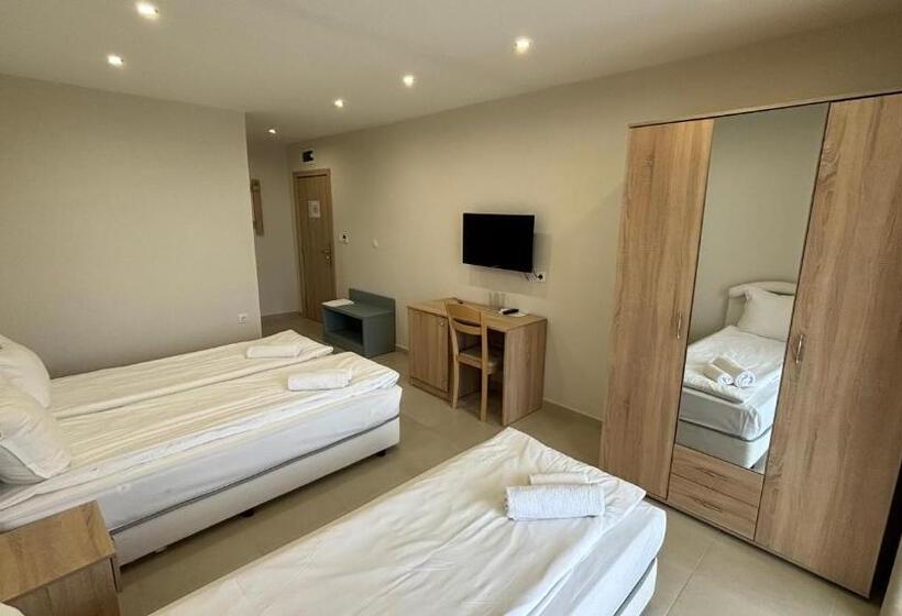 Deluxe 3-Bettzimmer mit Meerblick, семеен хотел сирена